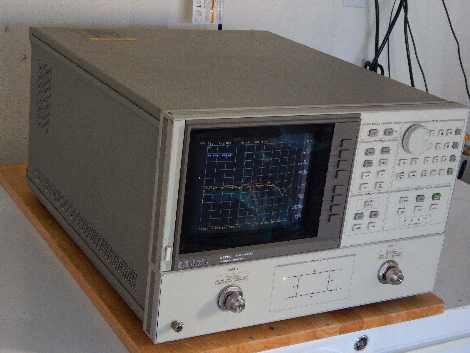 Agilent/Keysight 8722C w/001, 010 s/n 3232A02918 Network Analyzer, 50Mhz-40GHz Agilent/Keysight 8722C w/001, 010 s/n 3232A02918 Network Analyzer, 50Mhz-40GHz
